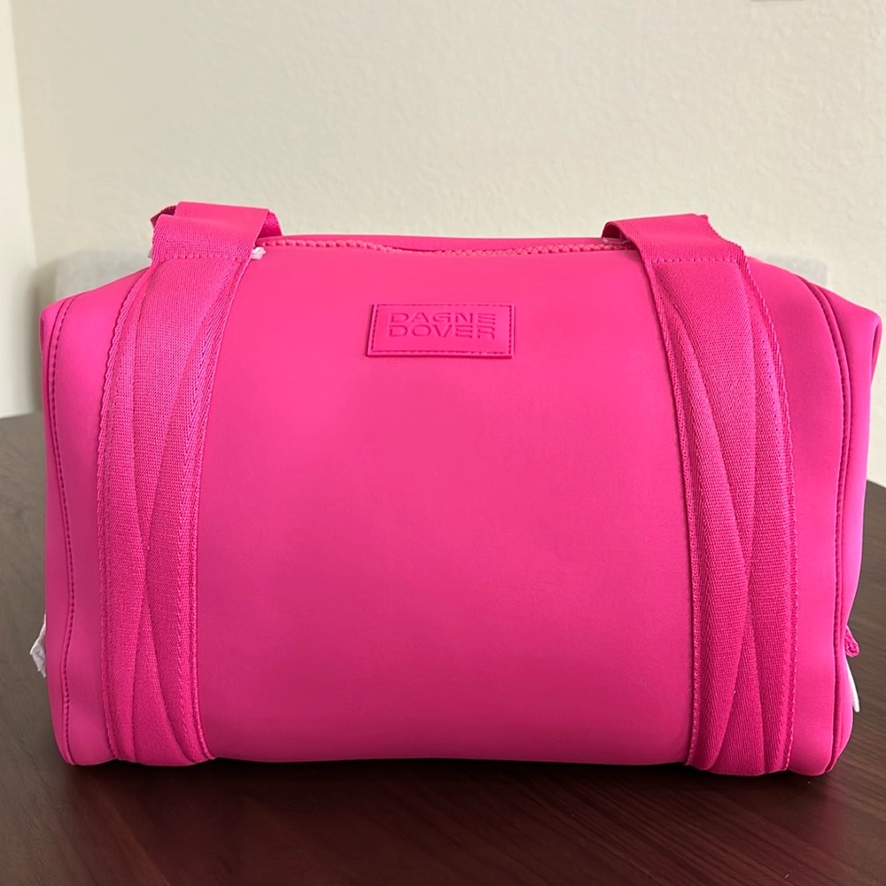 NWT Dagne Dover medium Landon in hottest pink